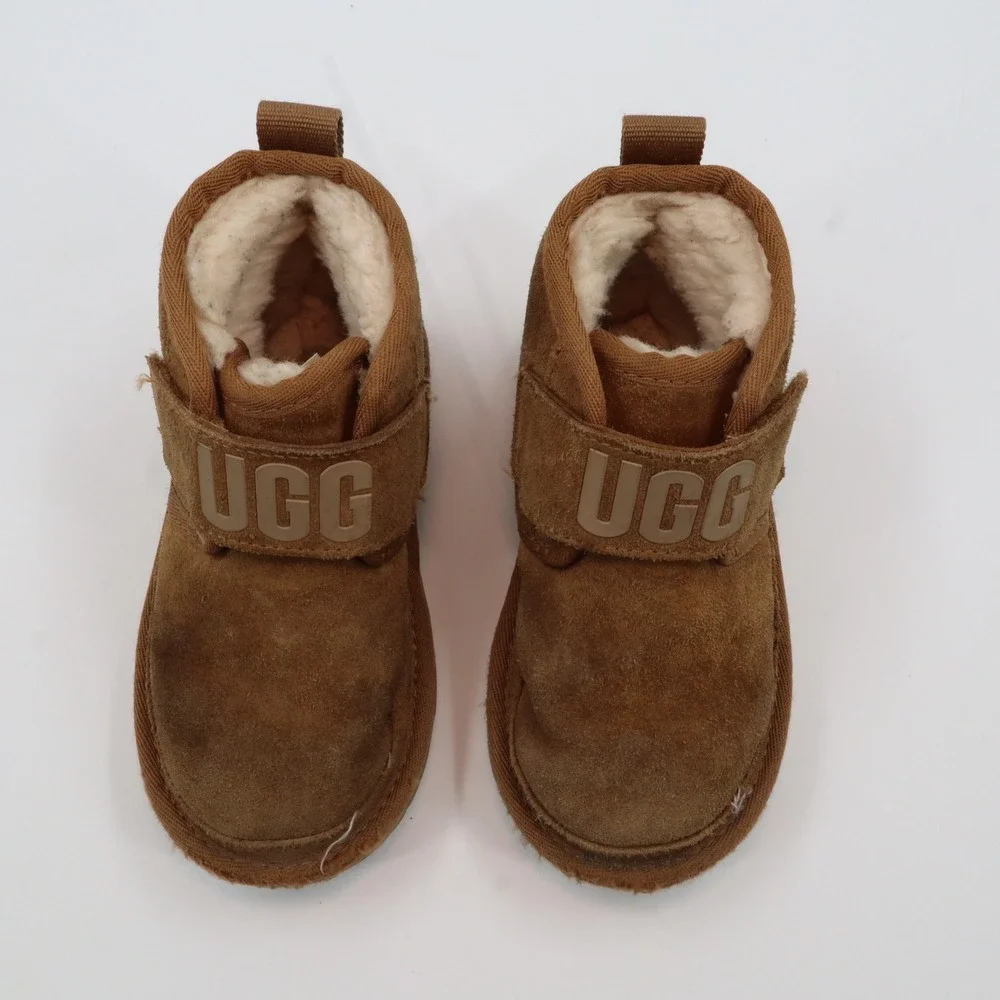 UGG Neumel Logo Strap Toddler 9 Chestnut Brown Suede Shearling Ankle Boots‎